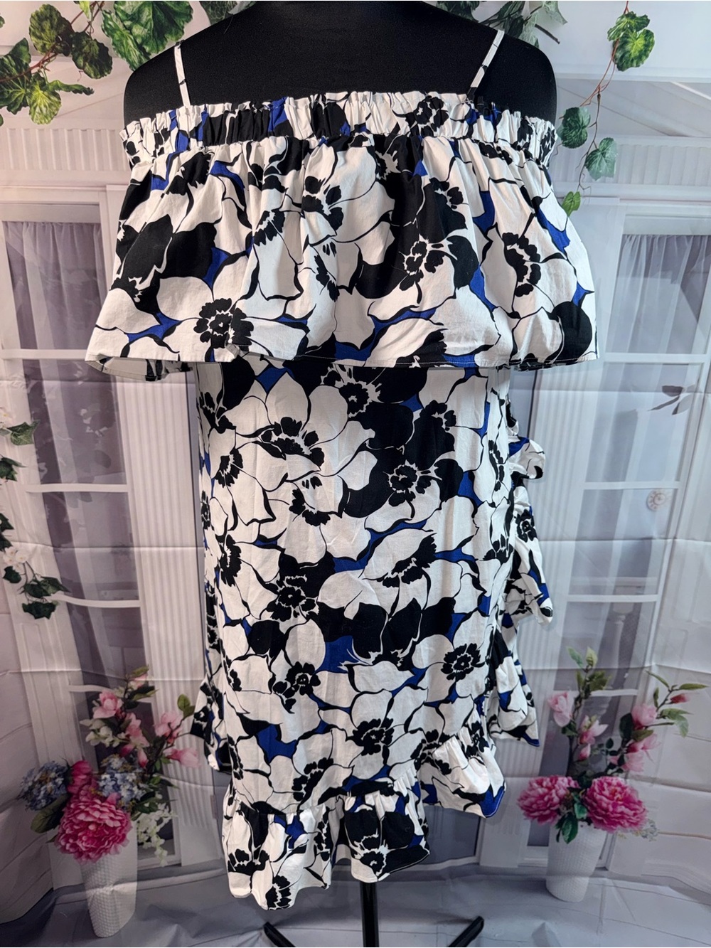1071-Who What Wear Off-Shoulder Floral Dress in White, Black & Blue